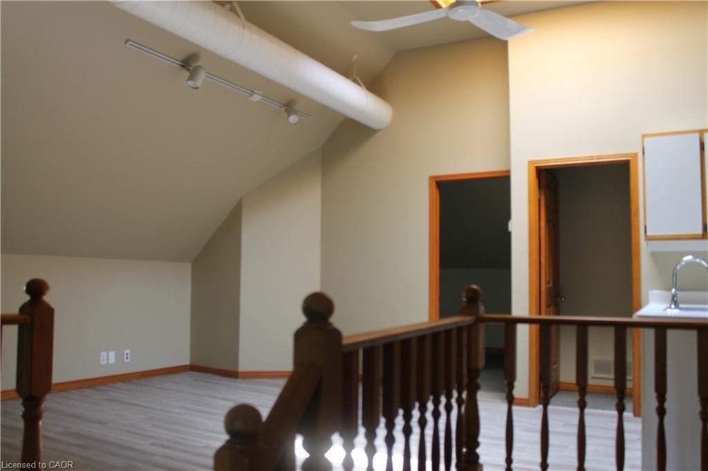 Unit 301 - 84 Main Street E, Grimsby 4