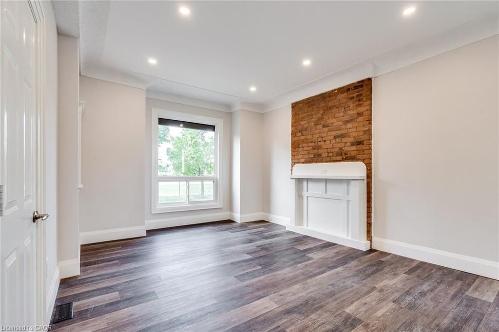 Unit 1 - 276 Sanford Avenue N, Hamilton 2