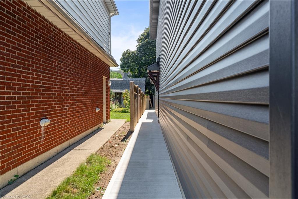 Unit B - 53 Franklin Street, Brantford 2