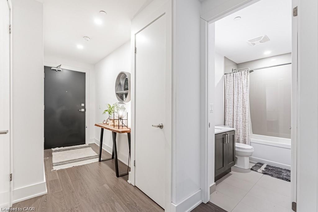 Unit A501 - 5230 Dundas Street, Burlington 3