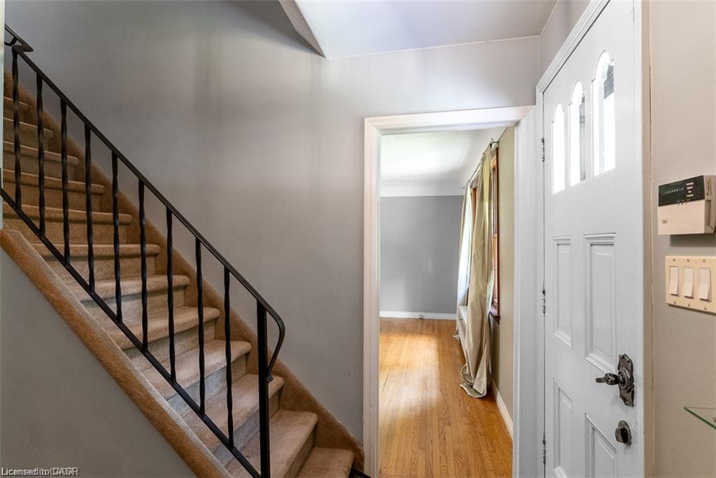 218 5th Concession Road E, Flamborough 2