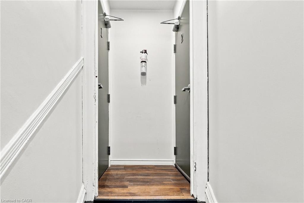 Unit 2 - 39 Garfield Avenue S, Hamilton 3