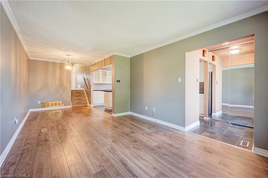 44 Marblehead Crescent, Brampton 2