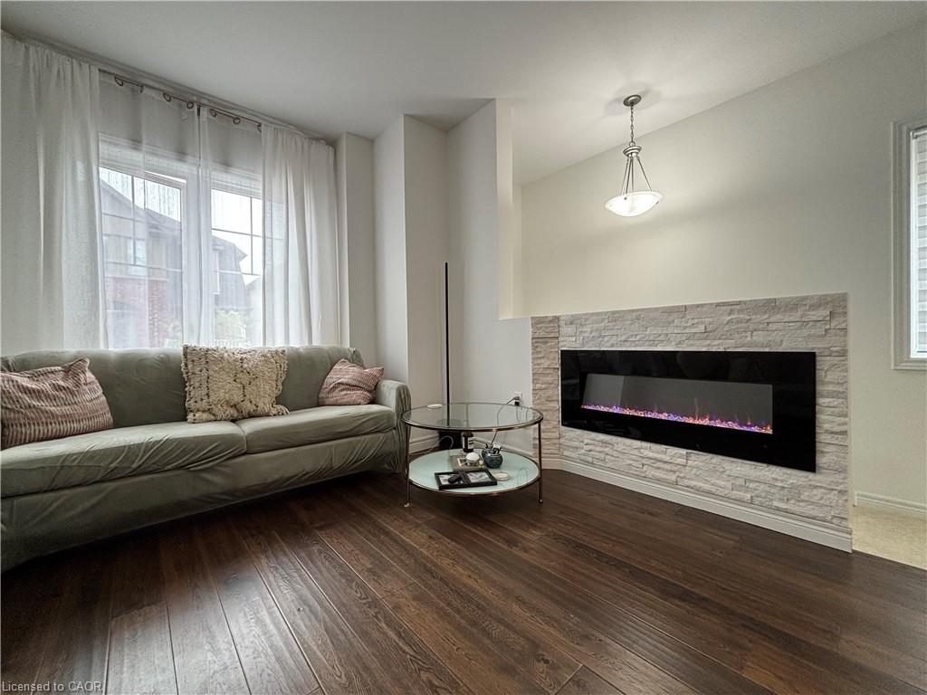 11 Birot Lane, Ancaster 4