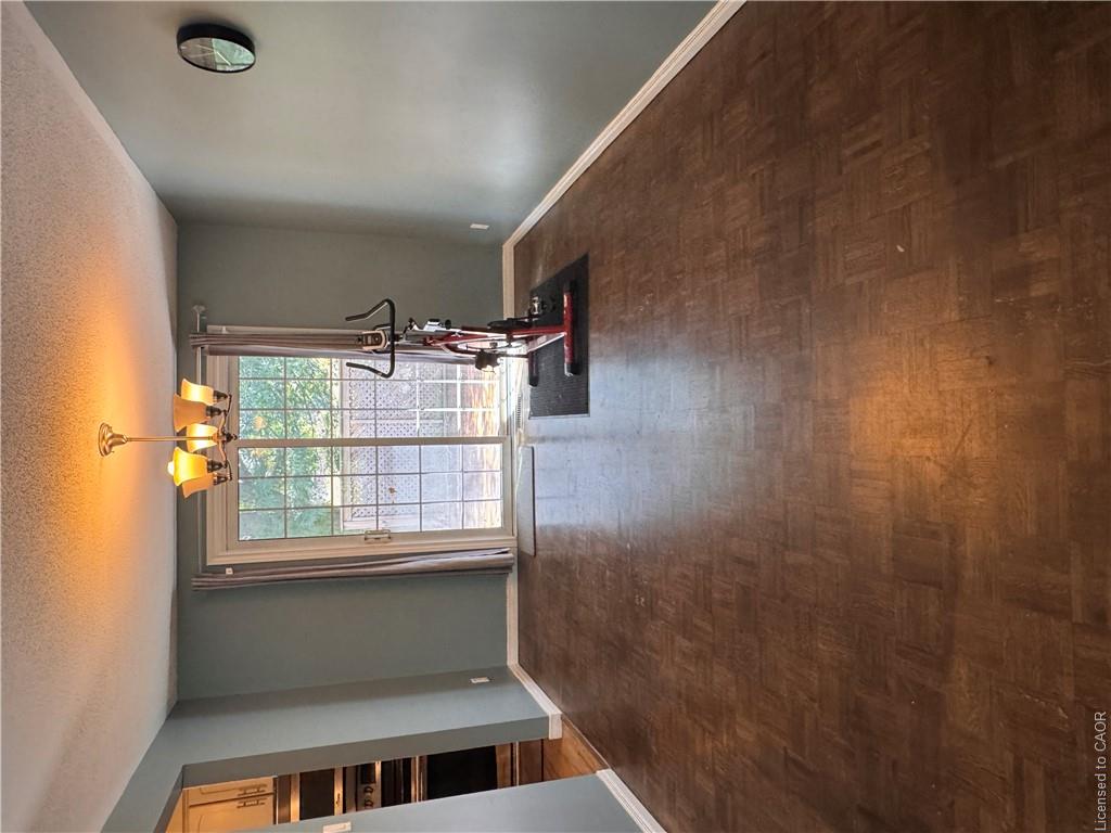 345 Imperial Road S, Guelph 4