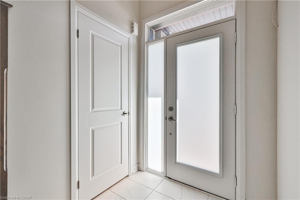 9 Wakeling Drive, Brantford 5
