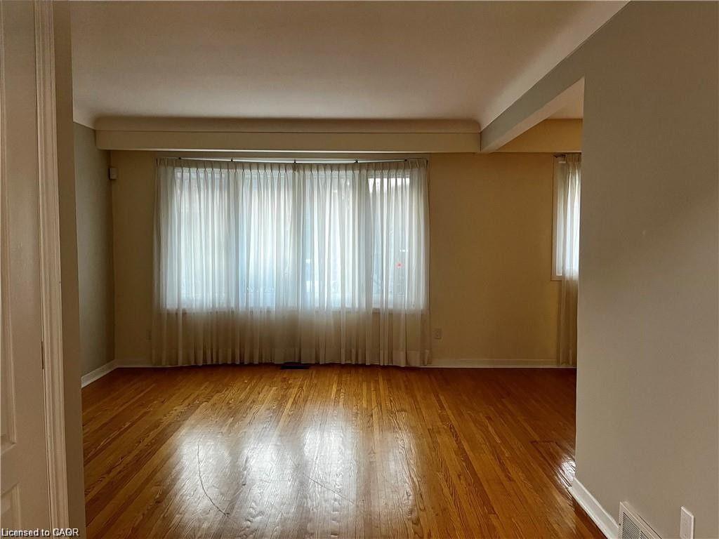 Unit Upper - 694 Niagara Street, St. Catharines 3