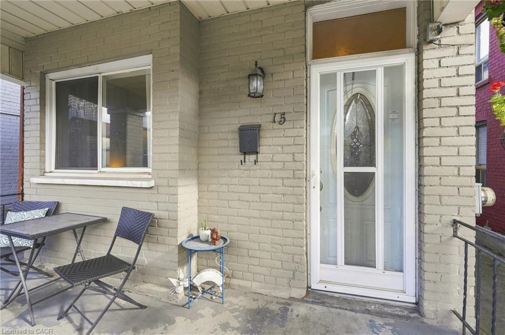 Unit Upper - 15 Clinton Street, Hamilton 4