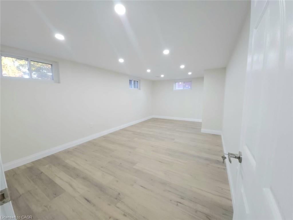 43 Patterson Avenue E, Brantford 4