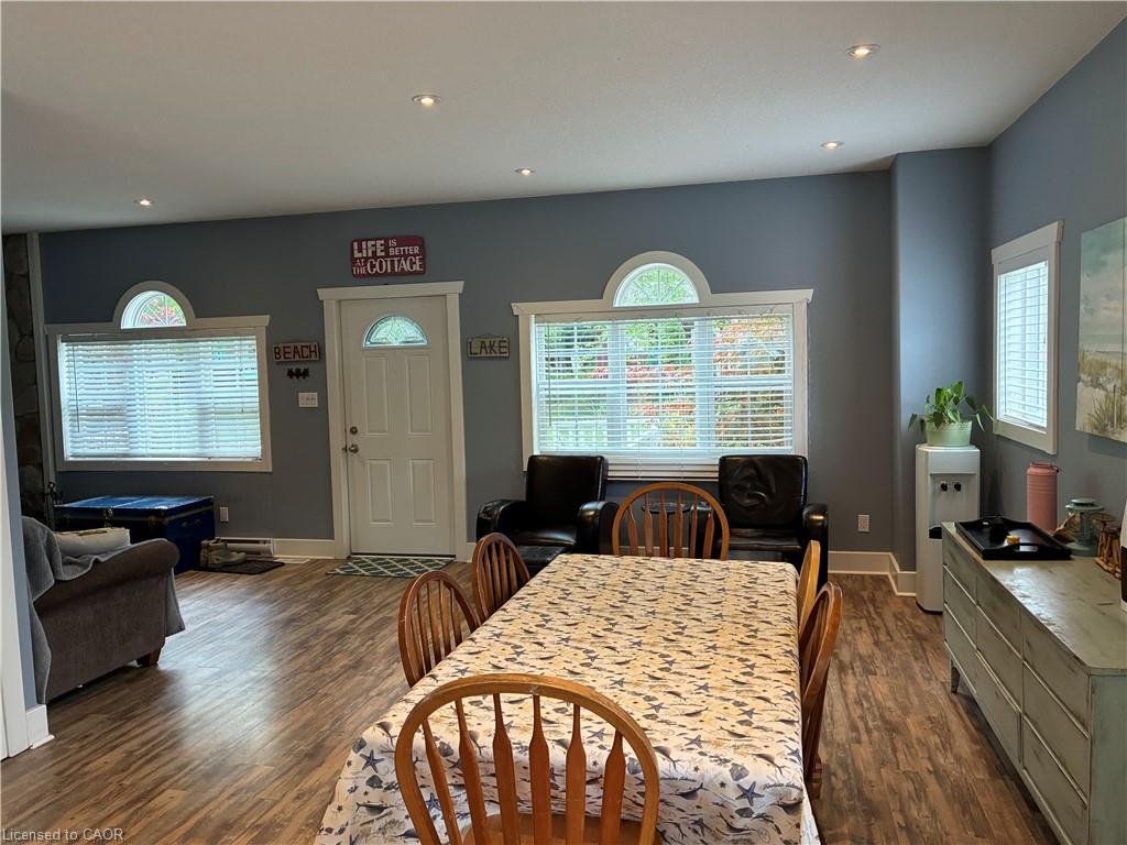 38 Walter Street, Turkey Point 2