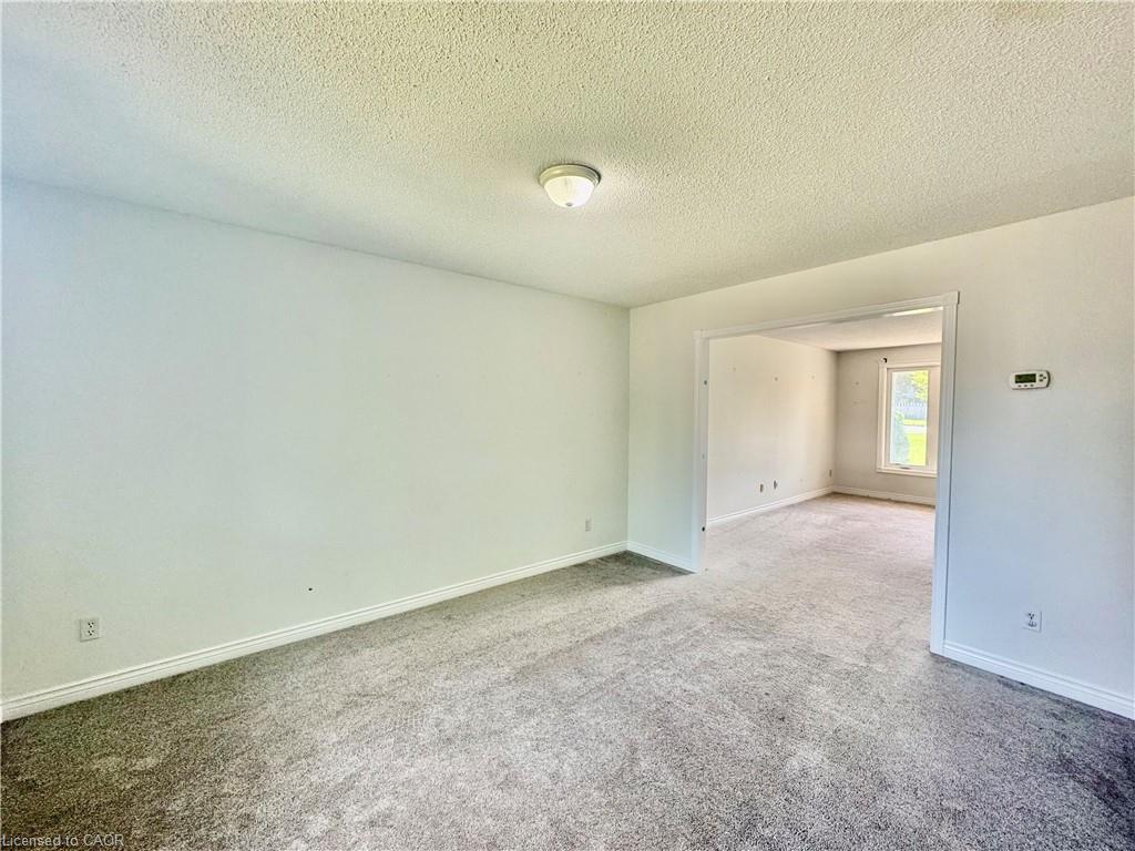 Unit Upper - 399 Winston Boulevard, Cambridge 5