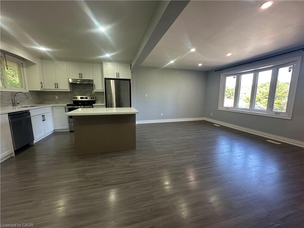 Unit Upper - 16 Poplar Street, Norfolk 4
