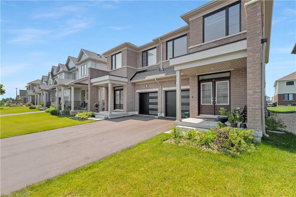 186 Elliot Avenue W, Fergus 1
