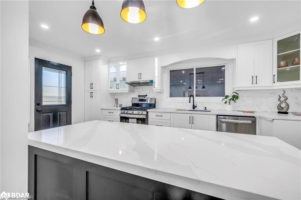 Unit Upper - 170 Terrace Drive, Hamilton 5