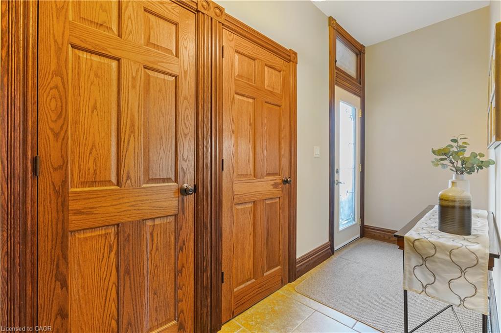 Unit Main Floor - 107 Catharine Street S, Hamilton 2