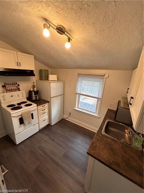 Unit Upper - 557 Stirling Avenue S, Kitchener 4