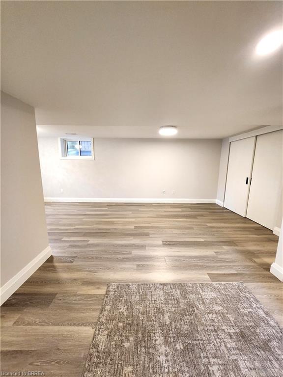 Unit Lower Unit - 404 Nelson Street, Brantford 5