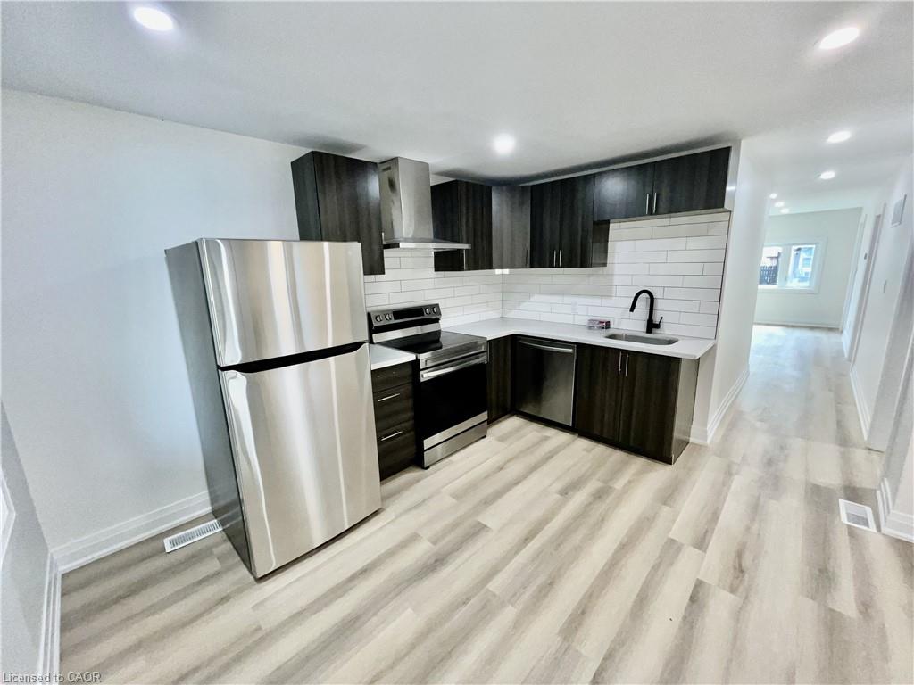 Unit Upper - 289 Fairfield Avenue, Hamilton 2