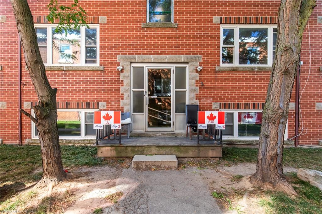 Unit 1 - 3 Applewood Avenue, Stoney Creek 2