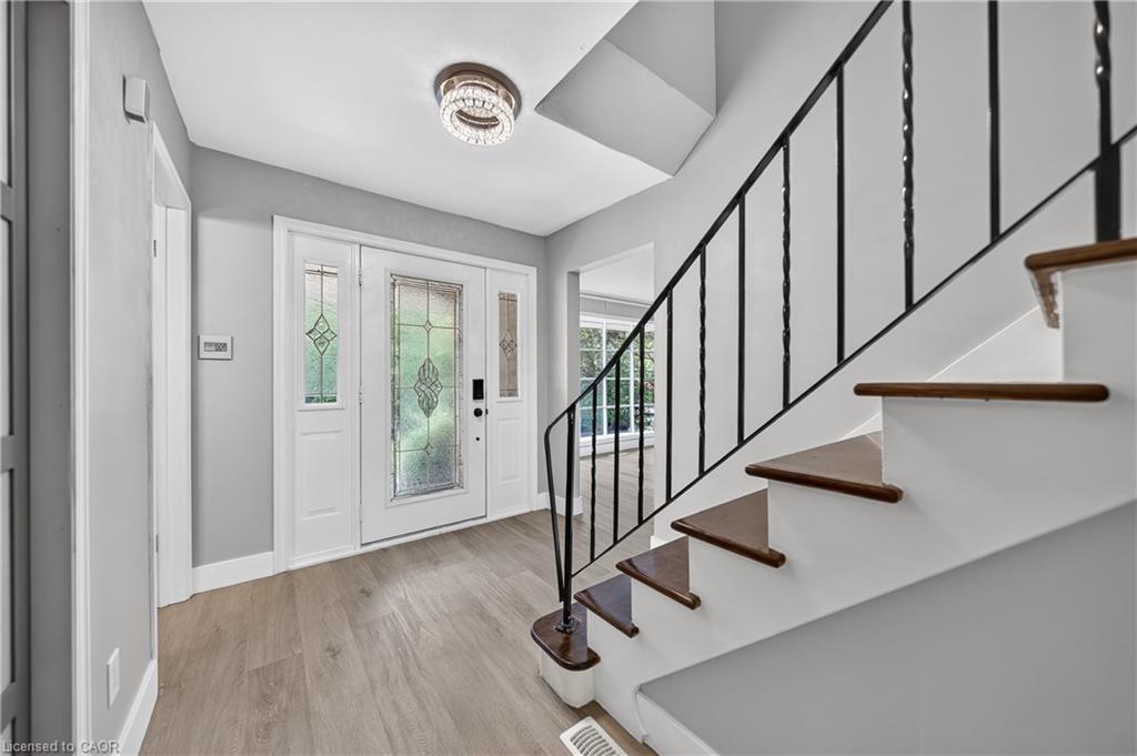 256 Shakespeare Drive, Waterloo 4