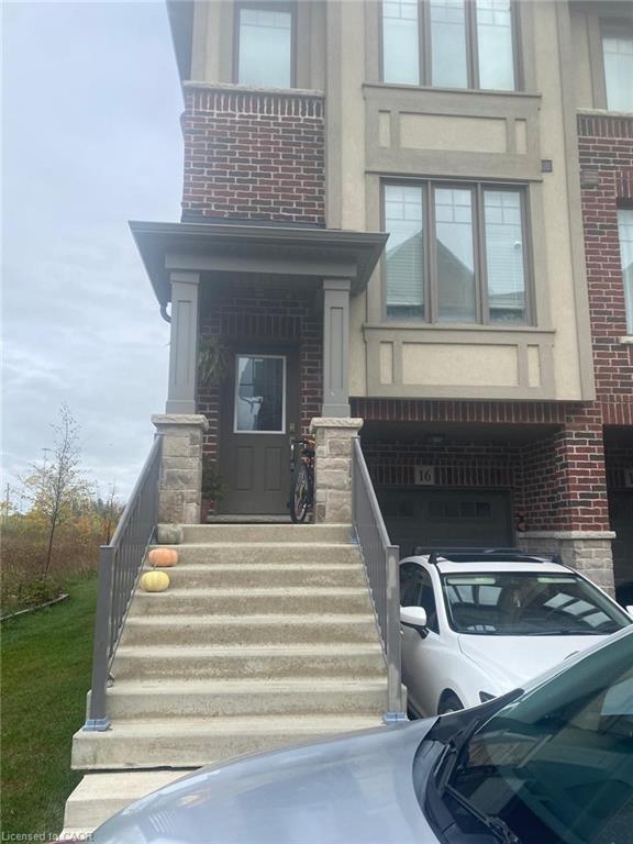 16 Pringle Lane, Ancaster 2