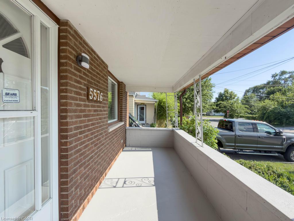 5576 Desson Avenue, Niagara Falls 3