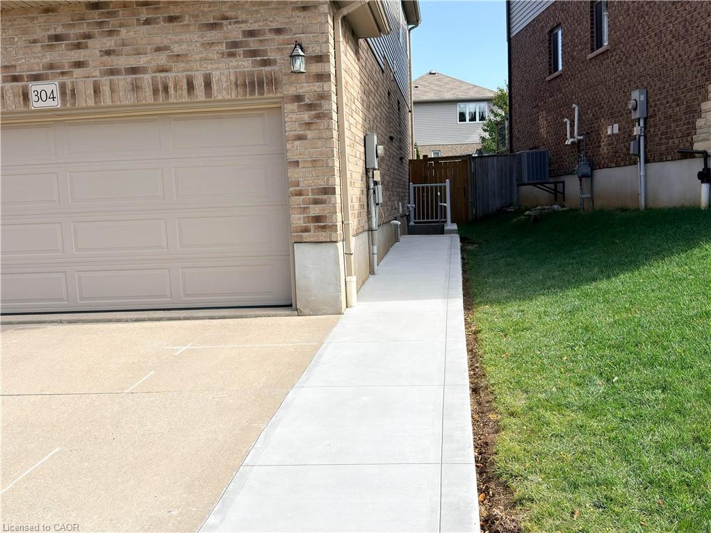 304 Westpark Crescent, Waterloo 2