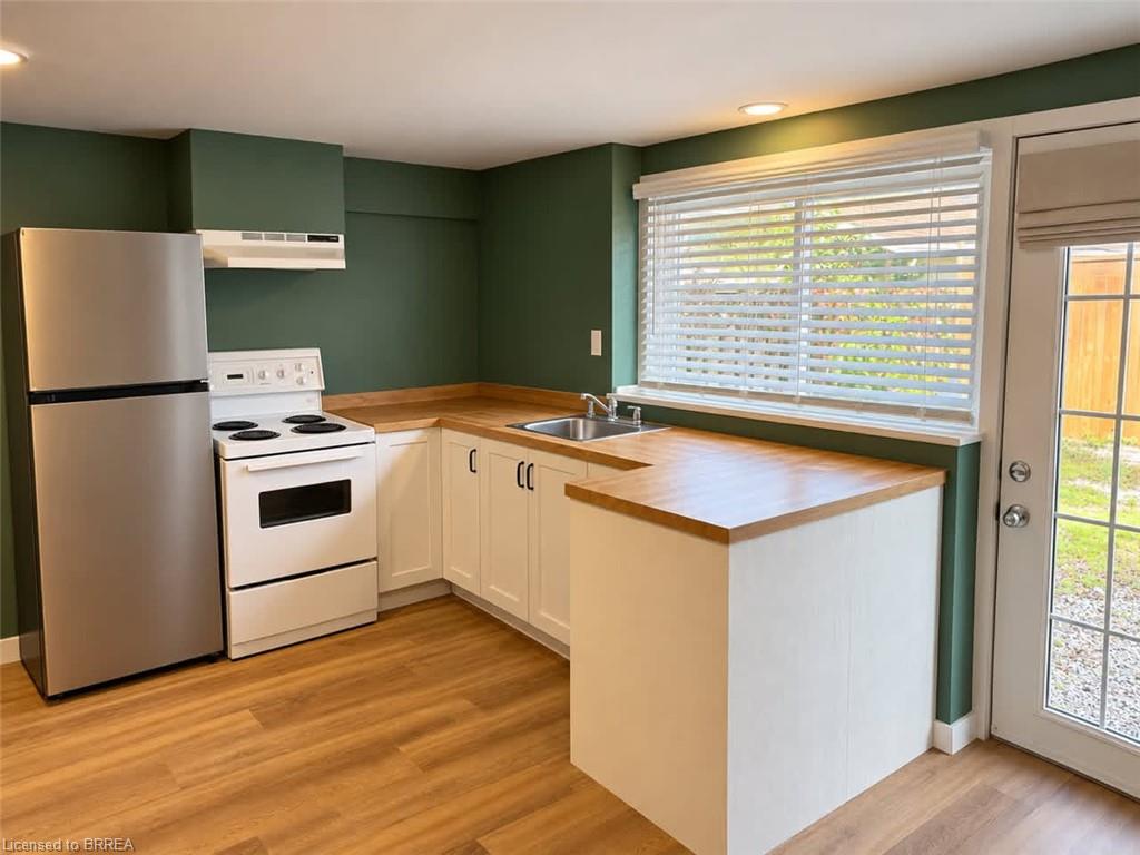Unit 2 - 42 Spring Street, Brantford 2
