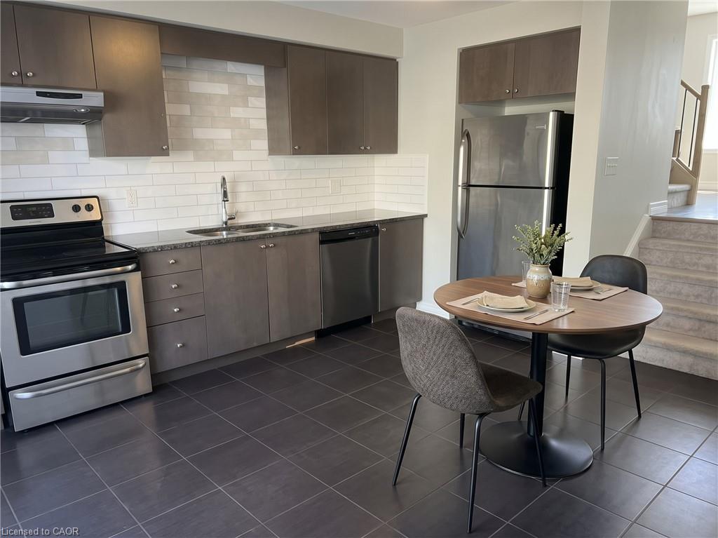 Unit 48 - 12 Poplar Drive, Cambridge 3