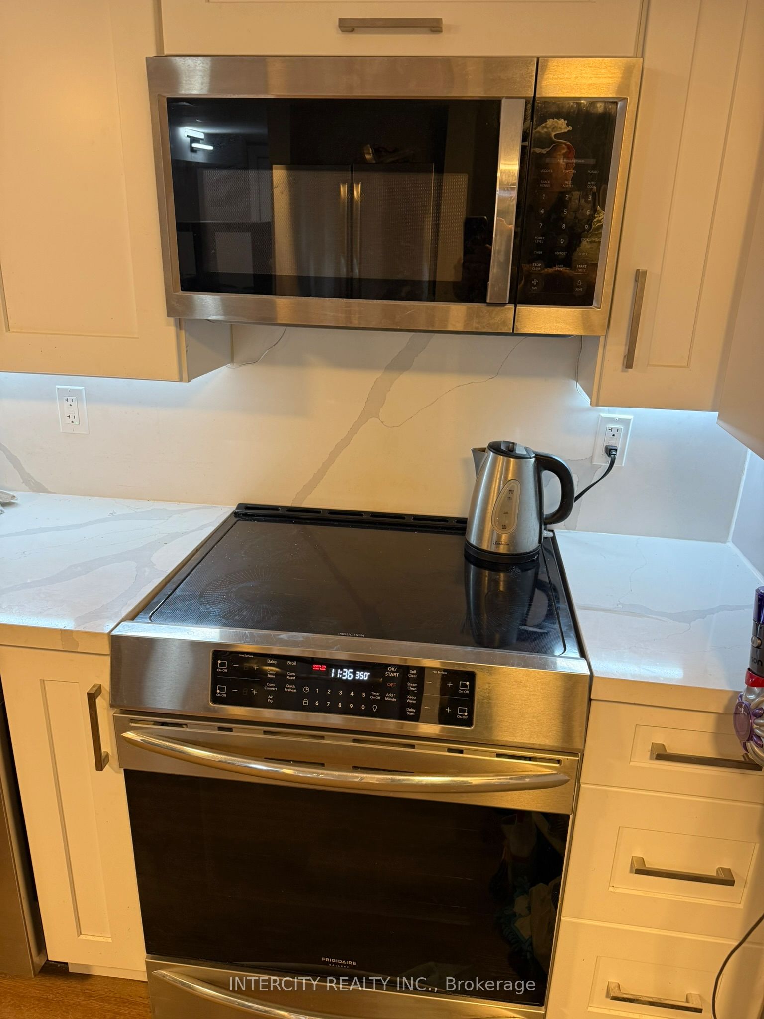 Unit 1 - 222 Combe Avenue, North York 4