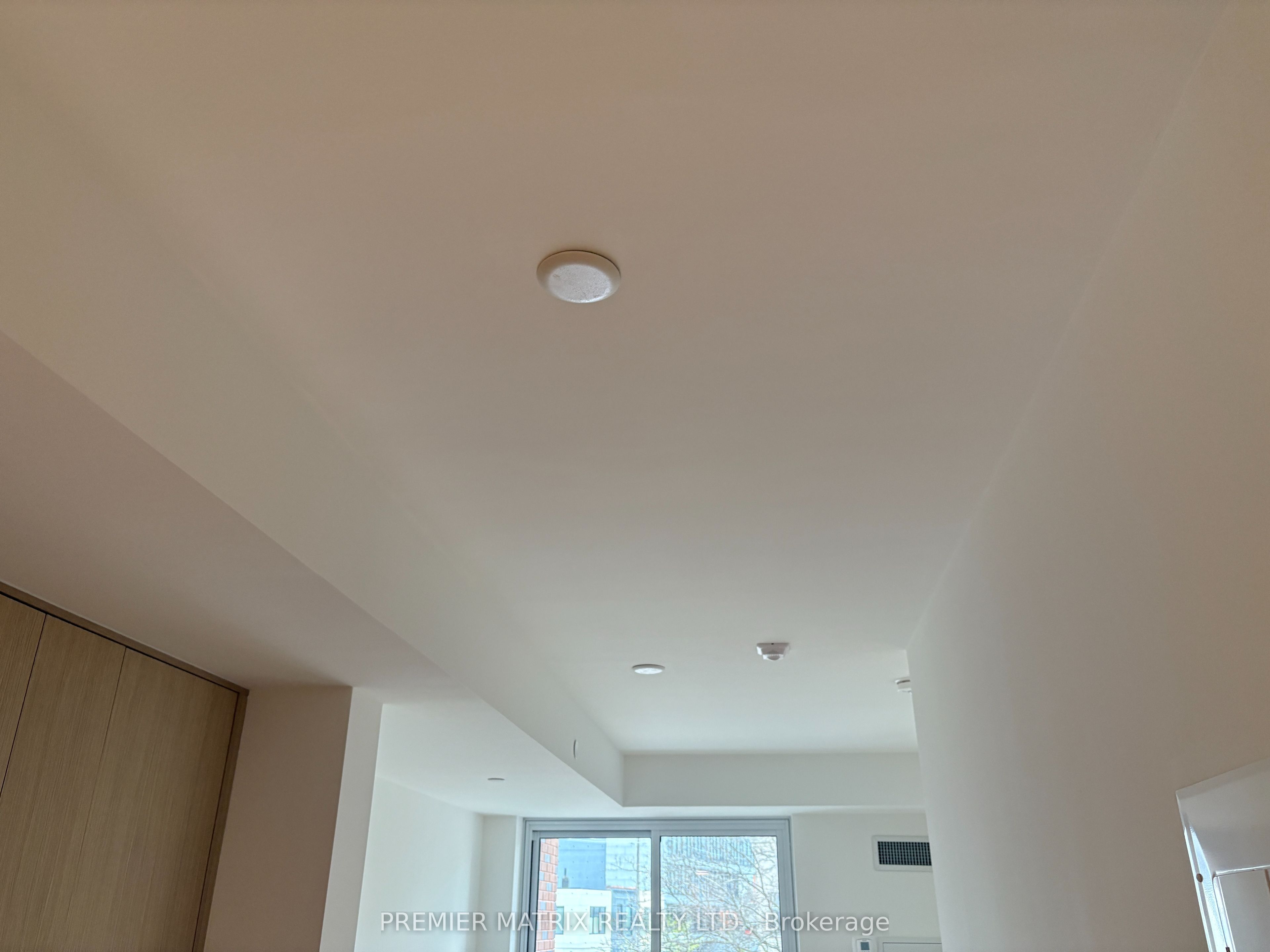 Unit 309 - 5 Lakeview Avenue, Toronto 4