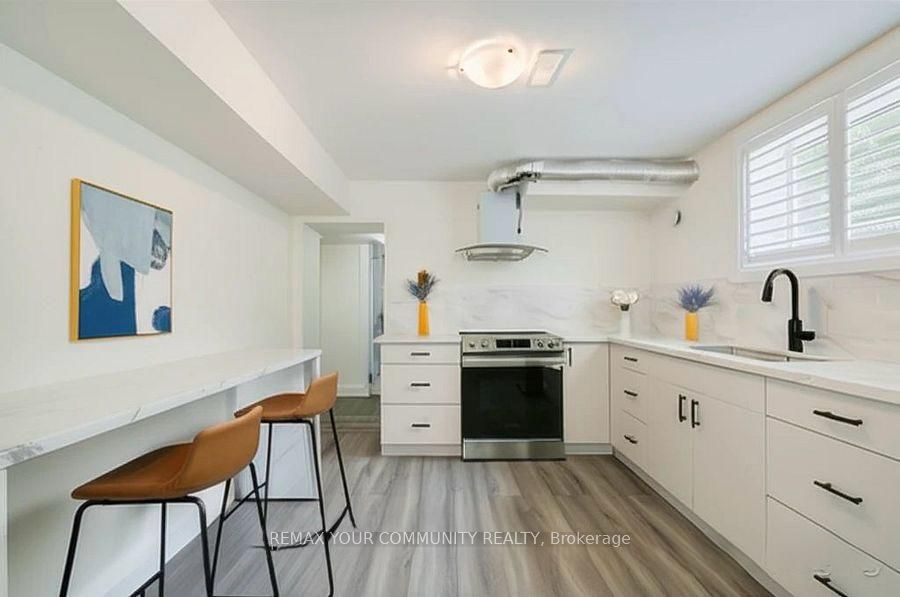Unit Walk-out lower level - 188 Sweeney Drive, North York 3