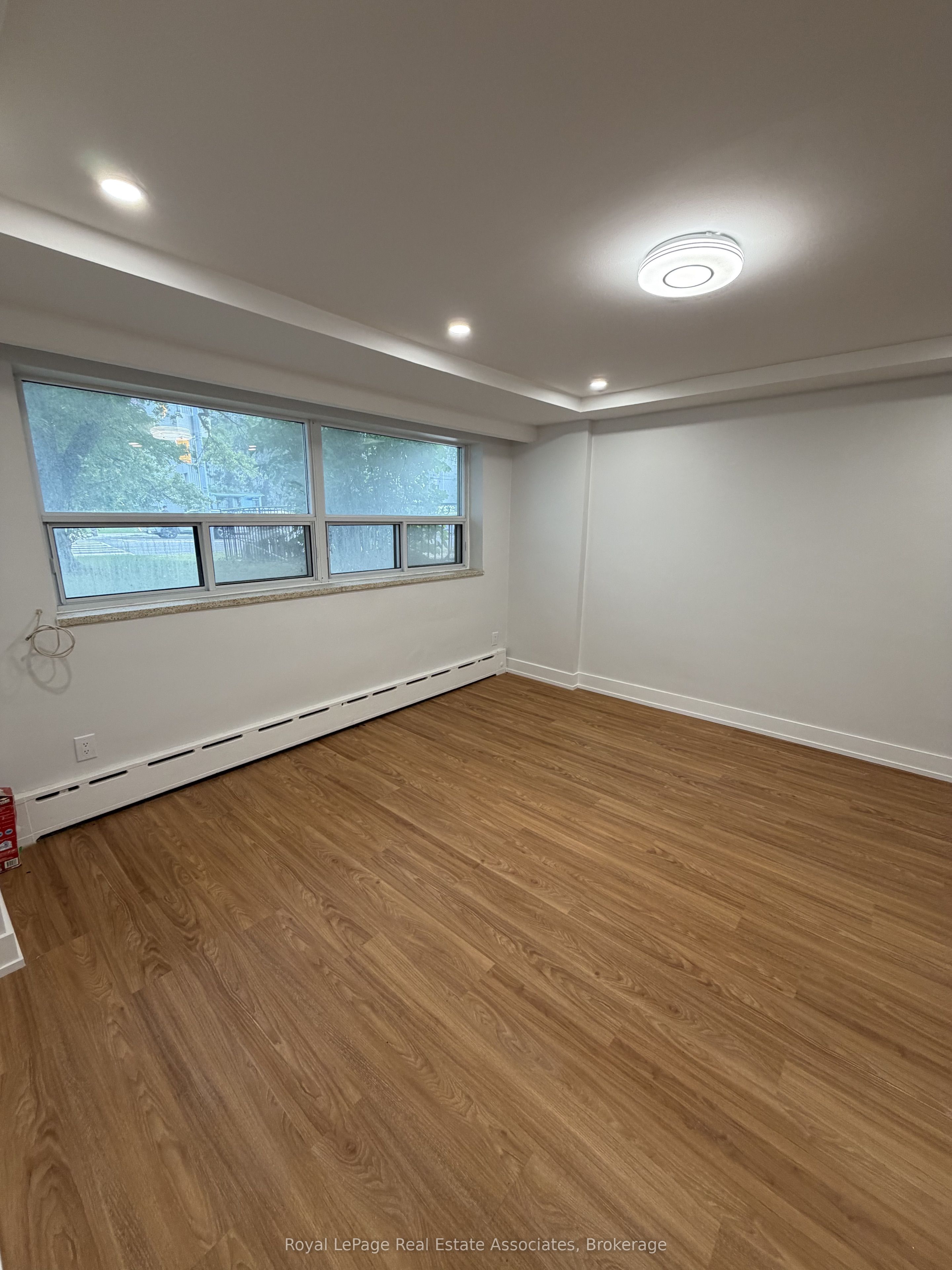 Unit 1 - 3877 Bathurst Street, North York 2
