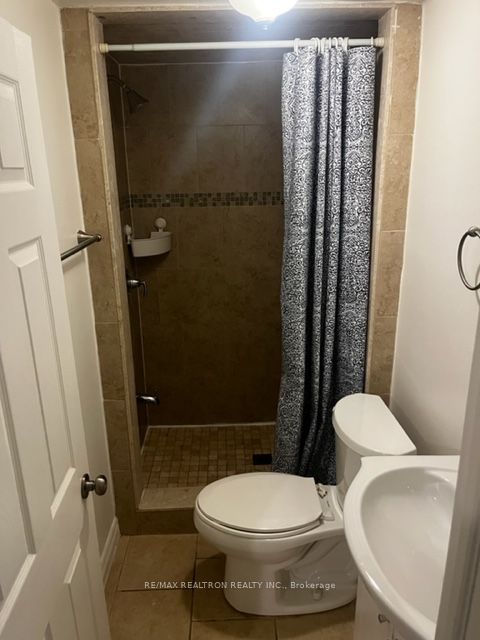 Unit Lower - 58 Finch Avenue E, North York 5