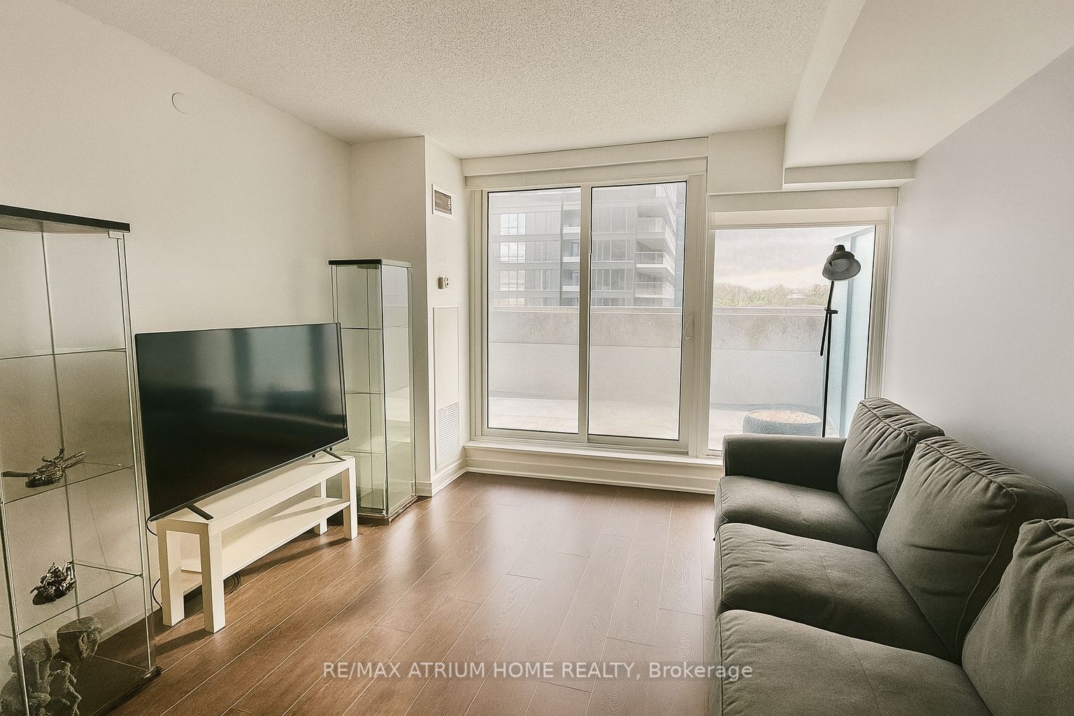 Unit 320 - 72 Esther Shiner Boulevard, North York 4