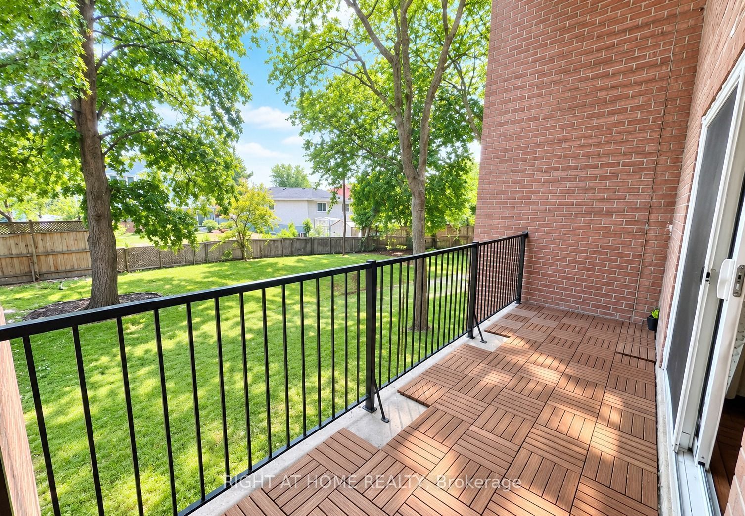 Unit 149 - 165 Cherokee Boulevard, North York 3