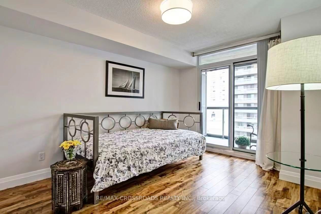 Unit 2012 - 28 Empress Avenue, North York 5