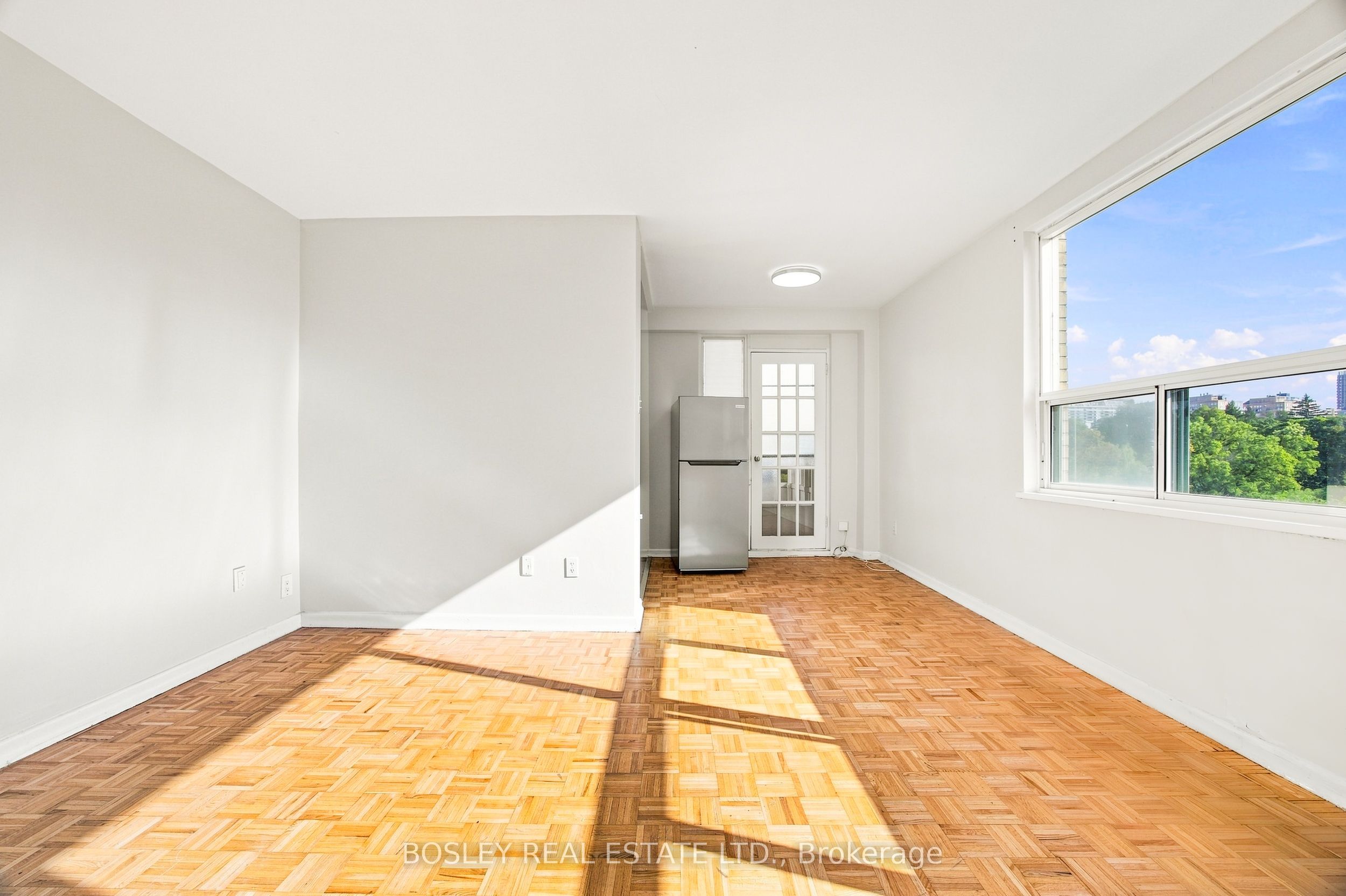 Unit 310 - 85 Lawton Boulevard, Toronto 3