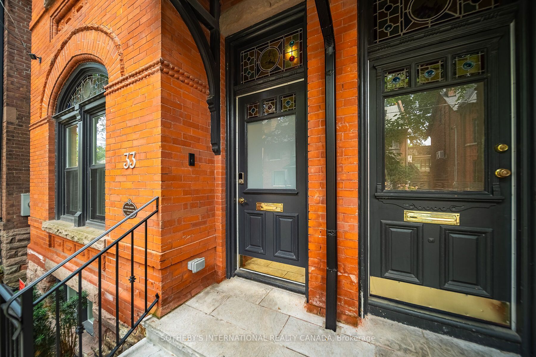33 Tranby Avenue, Toronto 4