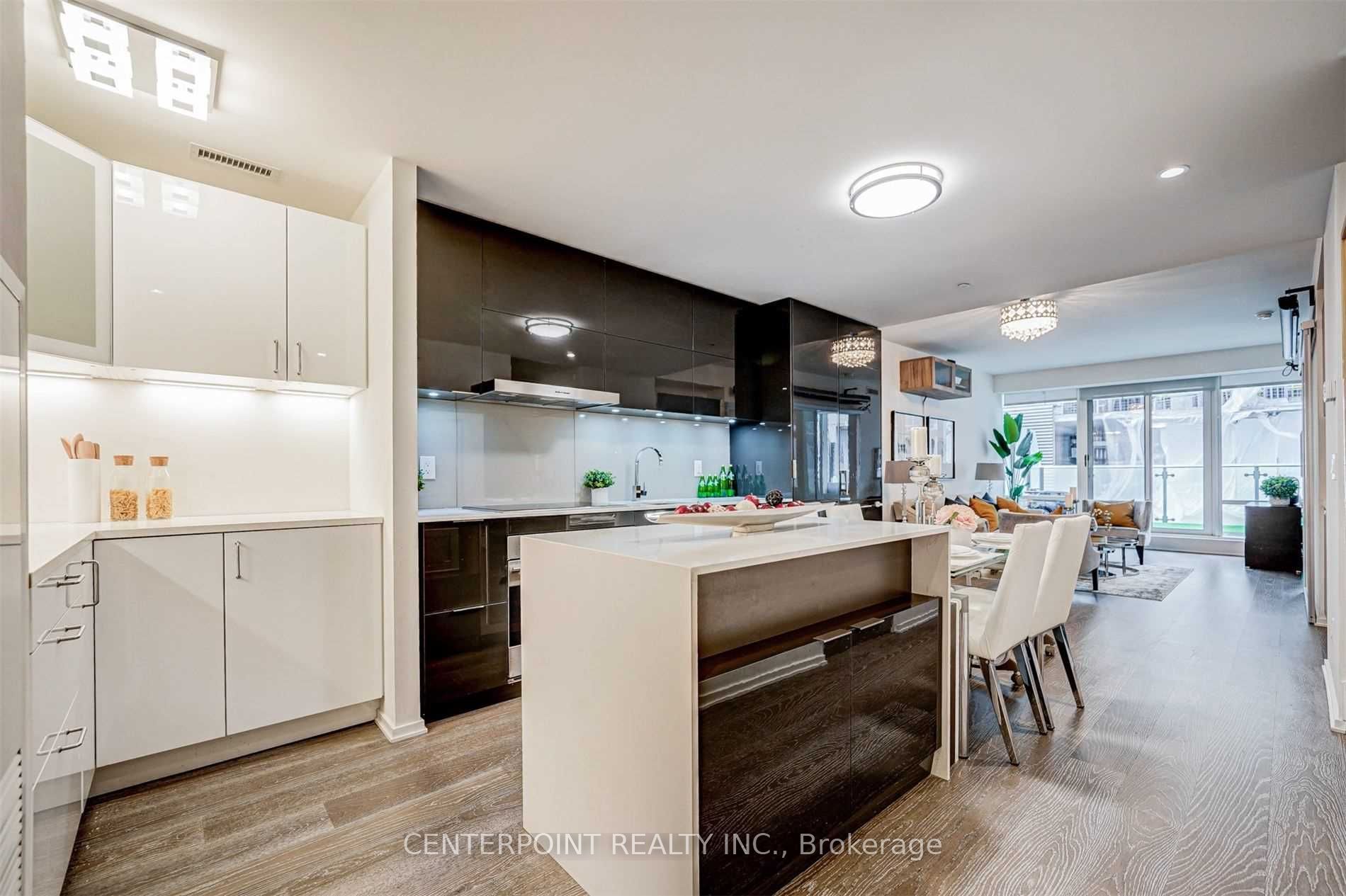 Unit 515 - 1 Bloor Street E, Toronto 2