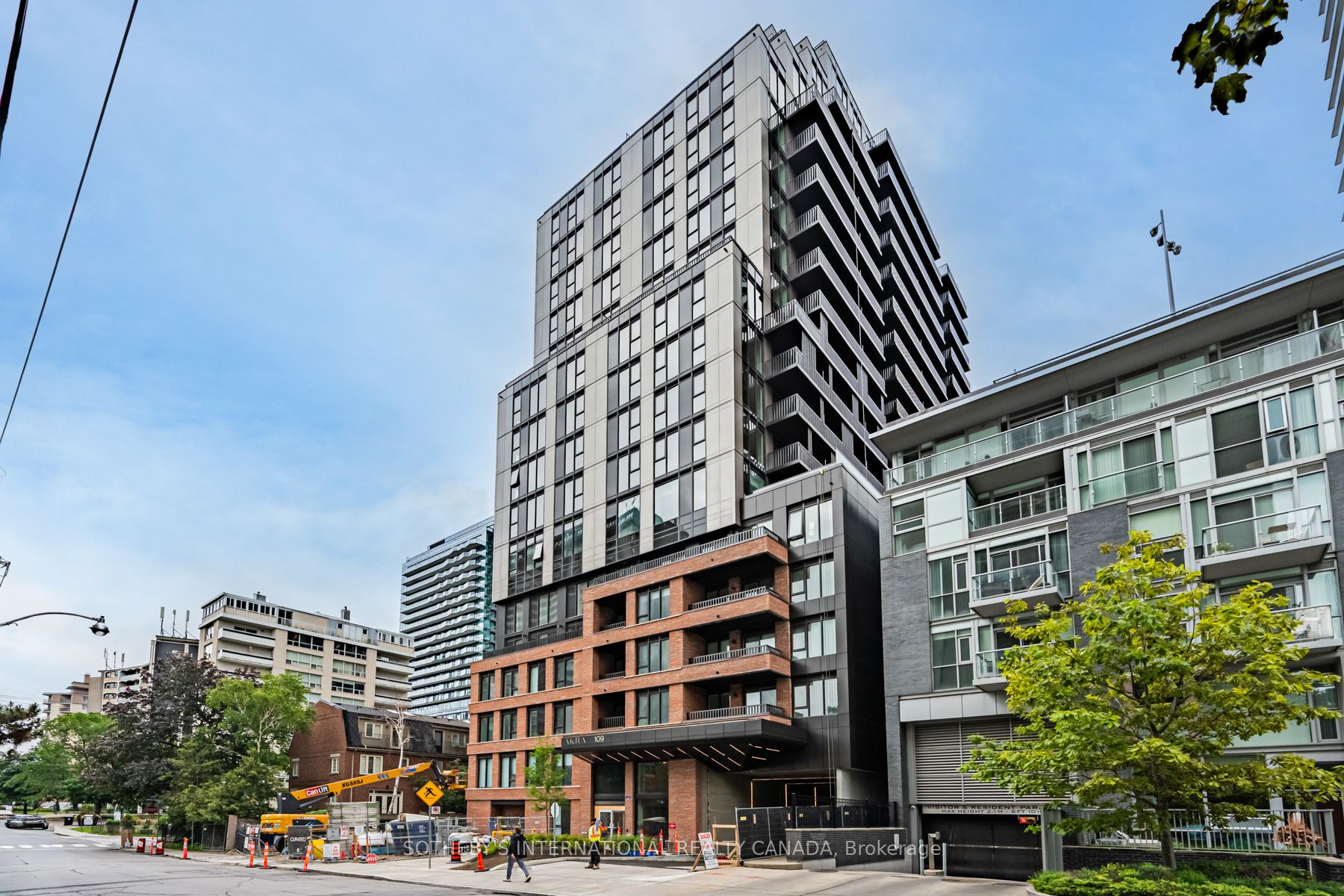 Unit 308 - 109 Erskine Avenue, Toronto 2