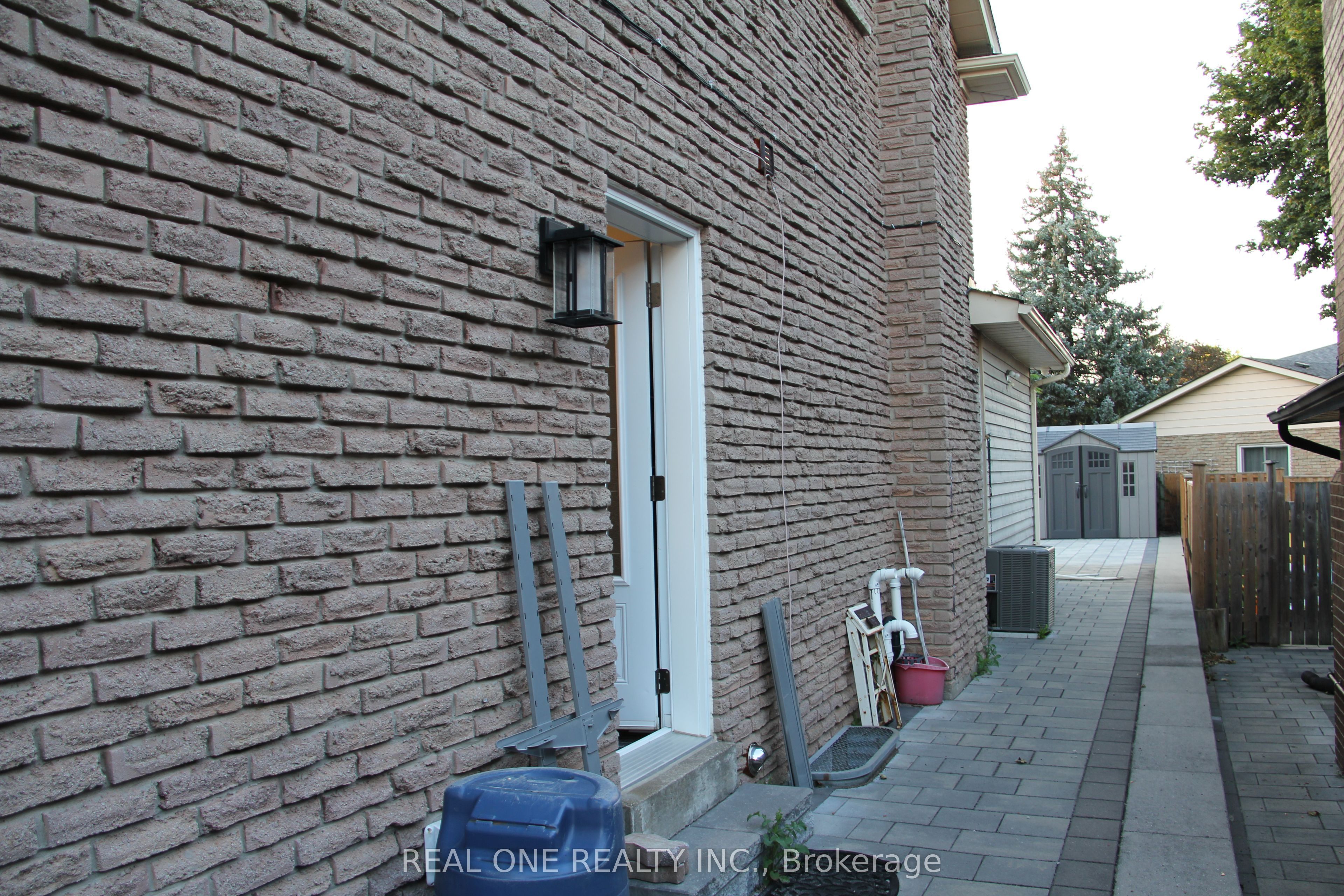 Unit Basement - 243 Kingslake Road, North York 2