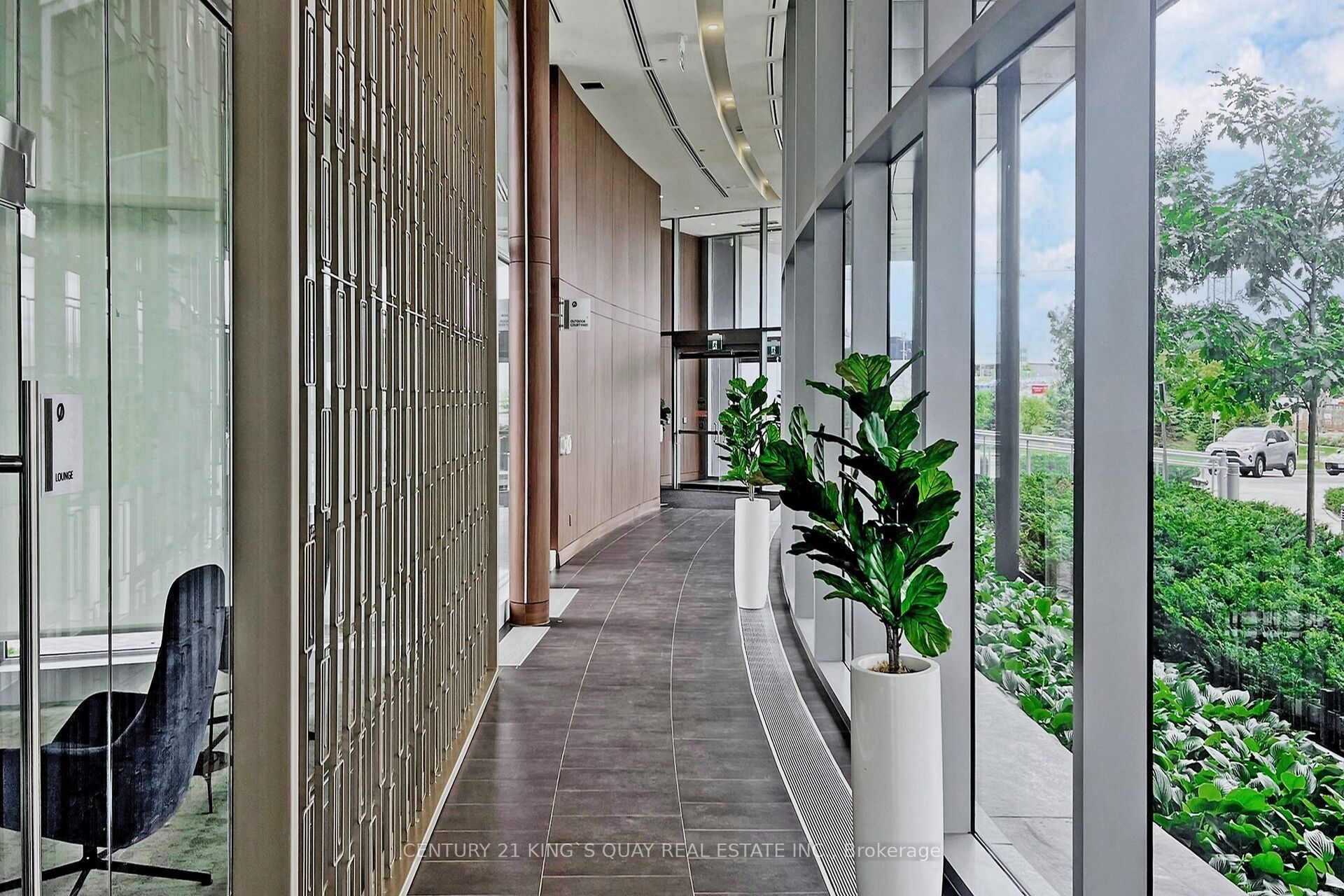 Unit 811 - 115 McMahon Drive, North York 5