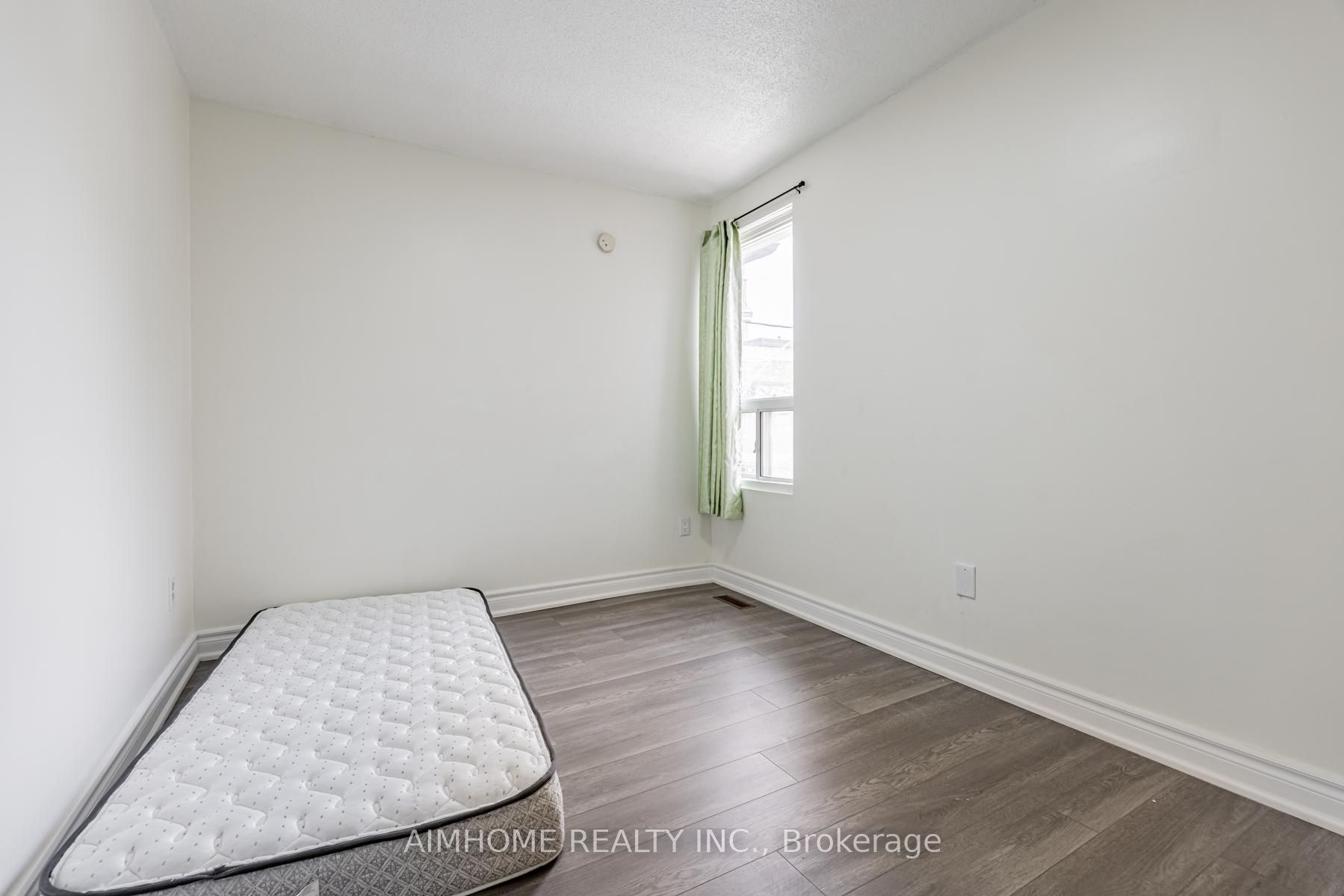 Unit 2B - 144 Wolseley Street, Toronto 5
