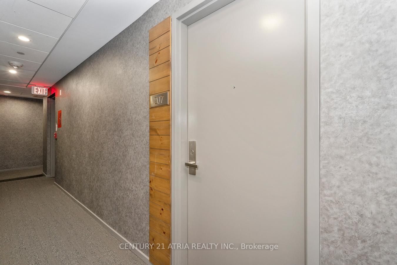 Unit 207 - 5 St Joseph Street, Toronto 4