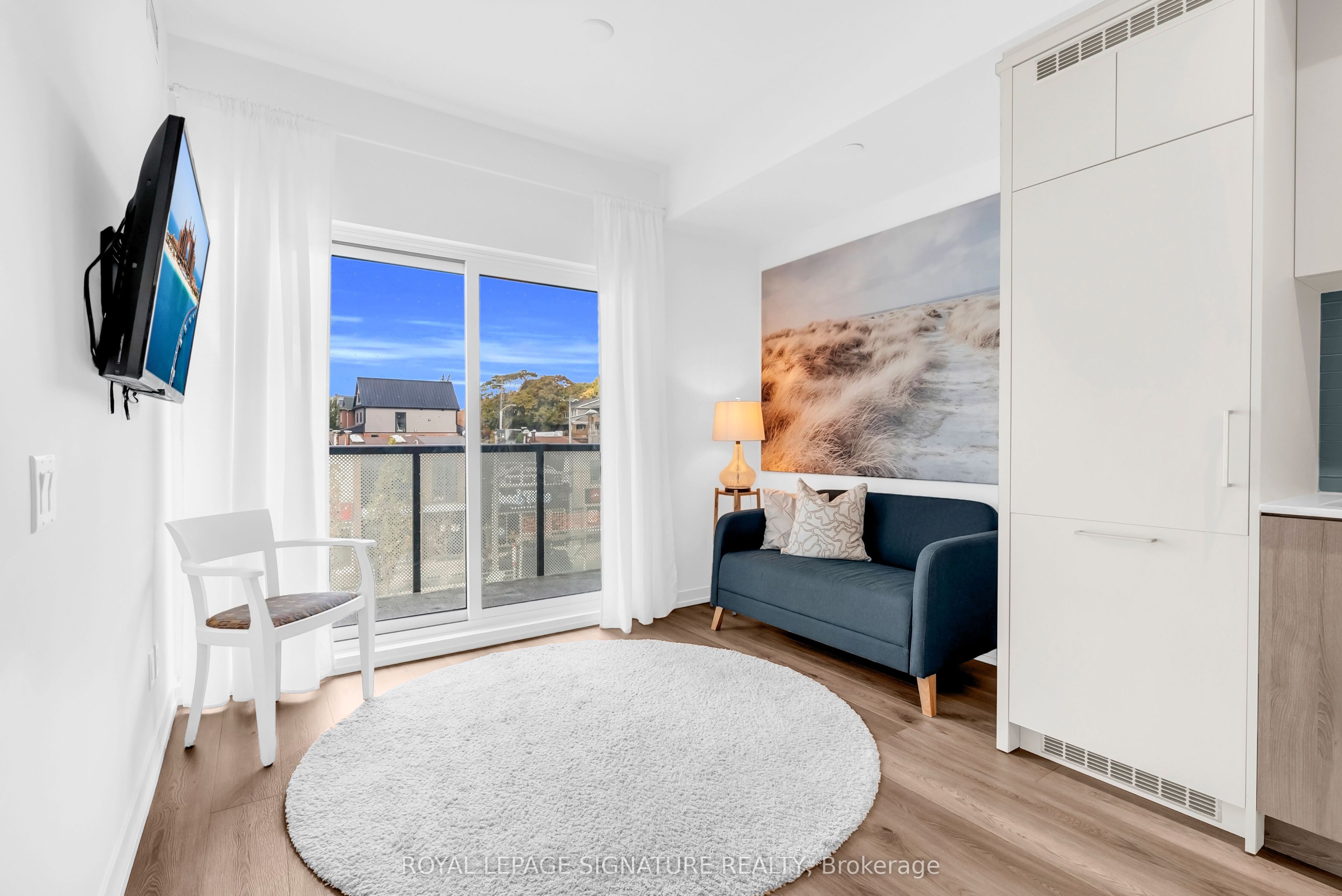 Unit 212 - 863 St. Clair Avenue W, Toronto 4