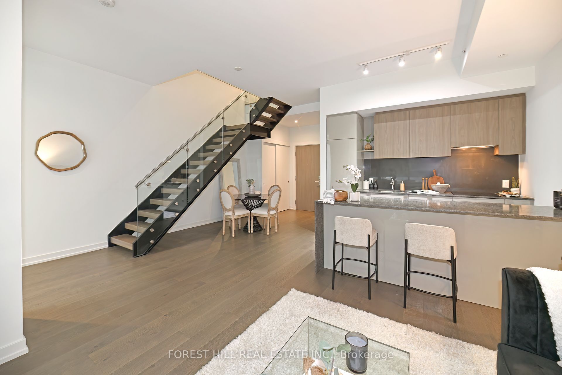Unit 102 - 161 Roehampton Avenue, Toronto 4