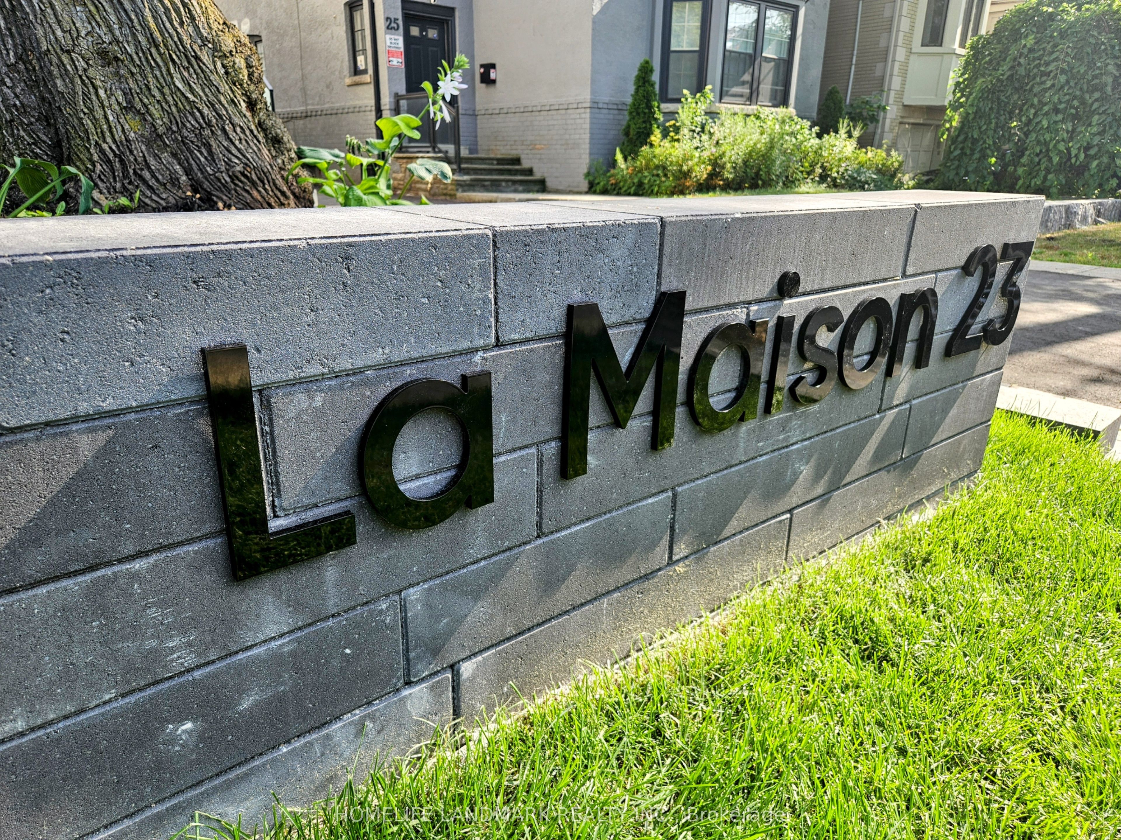 Unit The Bellagio - 23 Coulson Avenue, Toronto 3