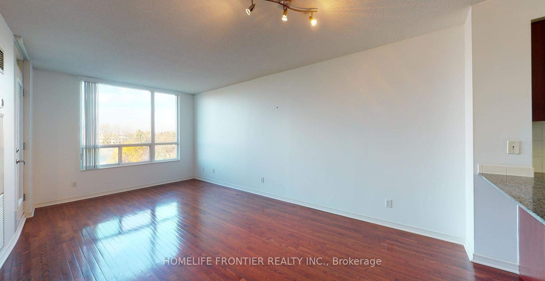 Unit 610 - 503 Beecroft Road, North York 2
