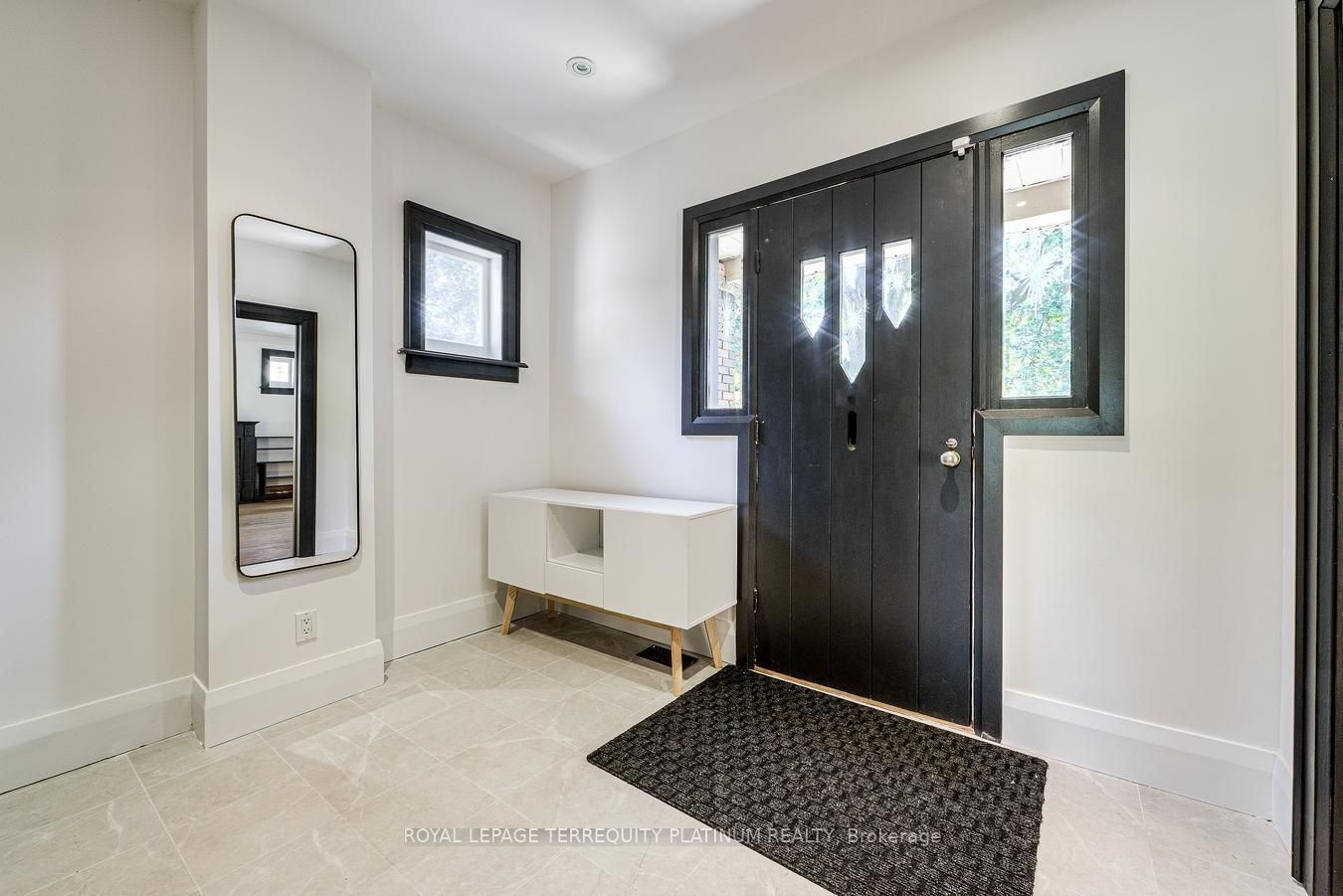 204 Ellerslie Avenue, North York 3
